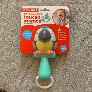 Skip hop toy rattle NWT